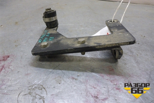 Кронштейн радиатора правый для Mercedes Benz TRUCK Axor 2 с 2004г (Аксор)