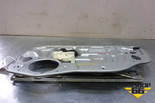 Стеклоподъёмник электрический передний правый (8679081) для Volvo S40 с 2004-2012г (C40)