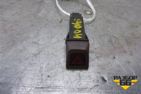 Кнопка аварийной сигнализации (30739296) для Volvo S40 с 2004-2012г (C40)