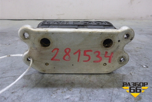 Радиатор масляный (2.4л B5244S) (30637966) для Volvo S40 с 2004-2012г (C40)