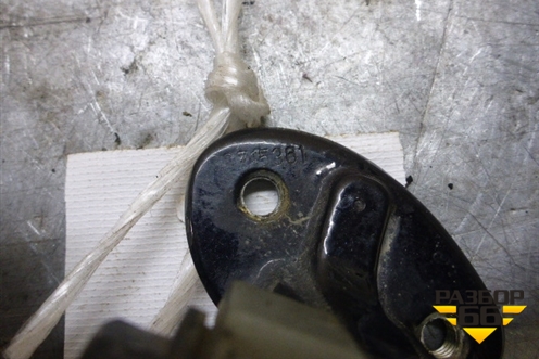 Петля двери задней правой нижняя для Volvo S40 с 2004-2012г (C40)