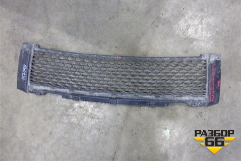Решетка в передний бампер центральная (до2010г) (6H5217K946AA) для Land Rover Freelander 2 с 2007г (Фрилендер)