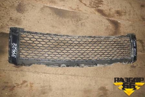 Решетка в передний бампер центральная (до 2010г) для Land Rover Freelander 2 с 2007г (Фрилендер)