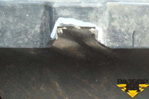 Решетка в передний бампер центральная (до 2010г) для Land Rover Freelander 2 с 2007г (Фрилендер)