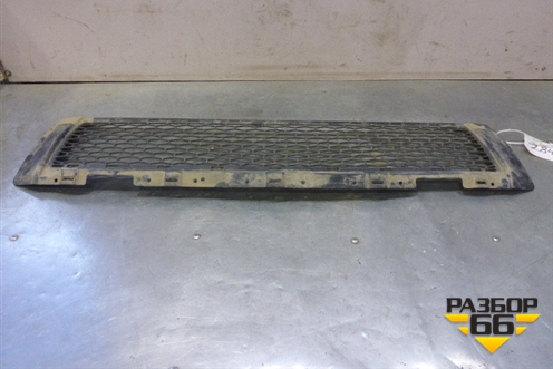 Решетка в передний бампер центральная (до 2010г) (6H5217K946AA) для Land Rover Freelander 2 с 2007г (Фрилендер)