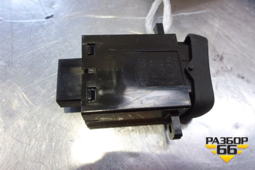 Кнопка обогрева сидений (M33026) для Honda CR-V(RE) с 2006-2012г (ЦРВ СРВ)