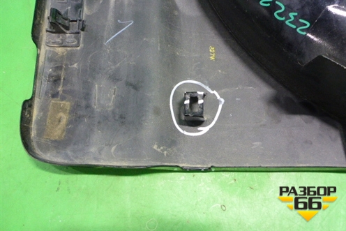 Накладка двери багажника нижняя правая (7680542010) для Toyota Rav-4 с 2006-2013г (Рав 4)