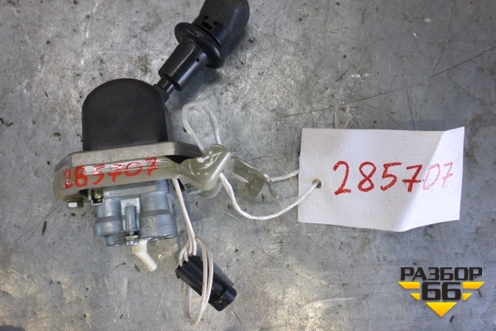 Кран стояночного тормоза (9617231570) для Mercedes Benz TRUCK Axor 2 с 2004г (Аксор)