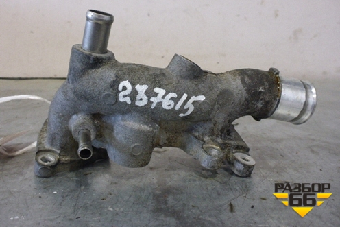 Фланец двигателя системы охлаждения (3.5л V6 2GR-FE) для Toyota Camry V50 с 2011-2018г (Камри)