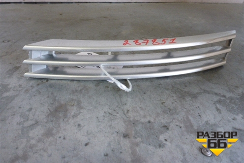 Решетка в передний бампер левая (накладка) для Land Rover Range Rover 4 с 2013-2022г (Вог)