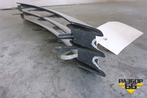 Решетка в передний бампер левая (накладка) для Land Rover Range Rover 4 с 2013-2022г (Вог)