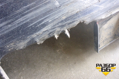 Накладка на порог наружная правая (A2056903240) для Mercedes Benz C-Klass W205 с 2014г (Ц)