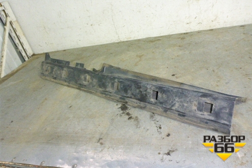 Накладка декоративная (на интеркулер) / левая (20484918) для Volvo TRUCK FH с 2002-2008г (ФШ)