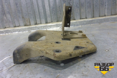 Кронштейн осушителя  (A9424295468) для Mercedes Benz TRUCK Axor 2 с 2004г (Аксор)