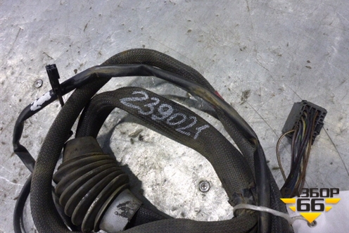 Проводка двери левой для Mercedes Benz TRUCK Axor 2 с 2004г (Аксор)