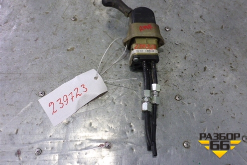 Кран стояночного тормоза (А0004200284) для Mercedes Benz TRUCK Axor 2 с 2004г (Аксор)