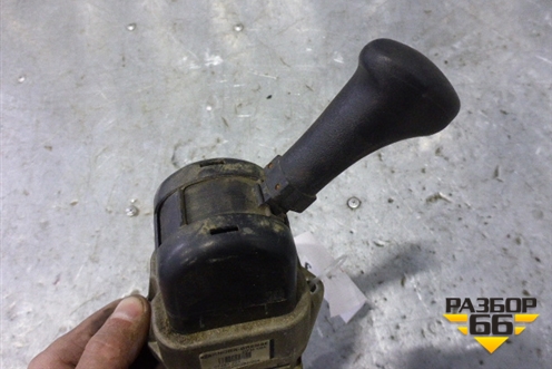 Кран стояночного тормоза (А0004200284) для Mercedes Benz TRUCK Axor 2 с 2004г (Аксор)