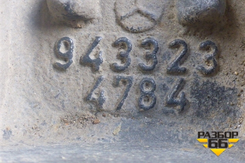 Кронштейн переднего стабилизатора  (правый) (9433234784) для Mercedes Benz TRUCK Axor 2 с 2004г (Аксор)