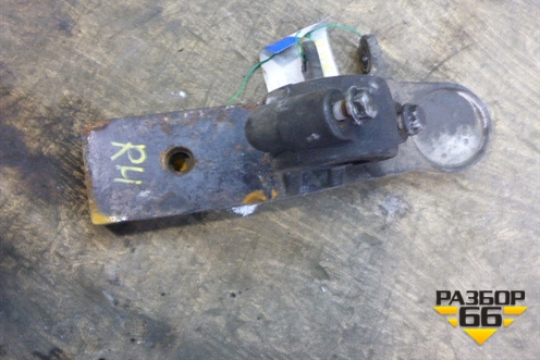 Кронштейн переднего стабилизатора  (правый) (9433234184) для Mercedes Benz TRUCK Axor 2 с 2004г (Аксор)