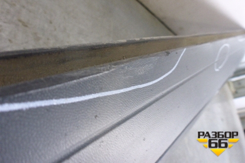 Накладка двери передней правой (7P5837788S) для Porsche Cayenne с 2010-2017г (Каен)