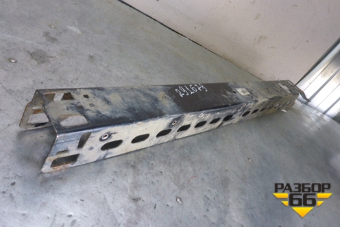 Кронштейн радиатора правый  (рамка) (81061016520) (81061006655) для MAN TGS с 2007г (ТГС)