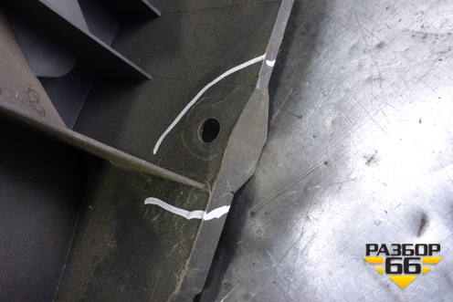 Накладка внутренняя (на корпус предохранителей) (81639030253) для MAN TGA 4-Series  с 2000-2008г (ТГА)