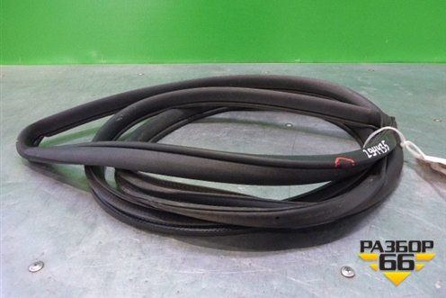 Уплотнитель двери (задней левой на кузов хетчбэк) для Subaru Impreza (GH-GE) с 2008-2011г (Импреза)