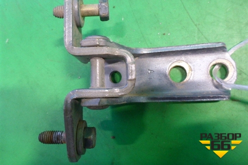 Петля двери задней правой нижняя (MR302270) для Mitsubishi Lancer-9  с 2003-2008г (Лансер)