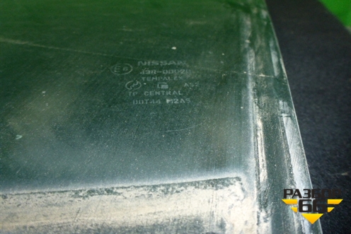 Стекло двери передней левой для Nissan Teana (J31) с 2003-2008г (Теана)