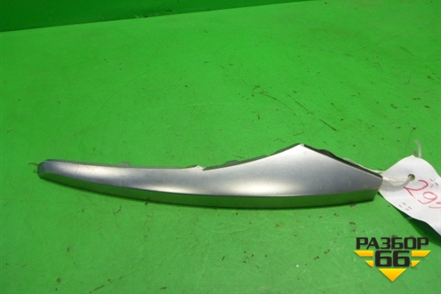 Накладка на торпедо (центральная левая) (684129W100) для Nissan Teana (J31) с 2003-2008г (Теана)