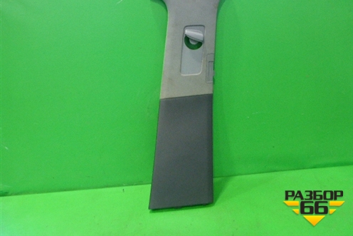 Обшивка стойки центральная правая (7L6867240AF) для Volkswagen Touareg c 2002-2010г (Туарег)