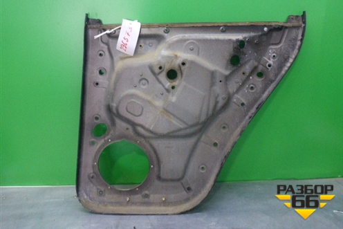 Панель внутренняя двери задней левой (7L6839729) для Volkswagen Touareg c 2002-2010г (Туарег)