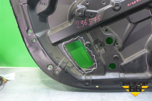 Панель внутренняя двери передней левой для Volkswagen Touareg c 2002-2010г (Туарег)