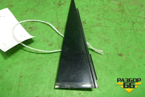 Накладка двери задней левой (уголок) для Volkswagen Touareg c 2002-2010г (Туарег)