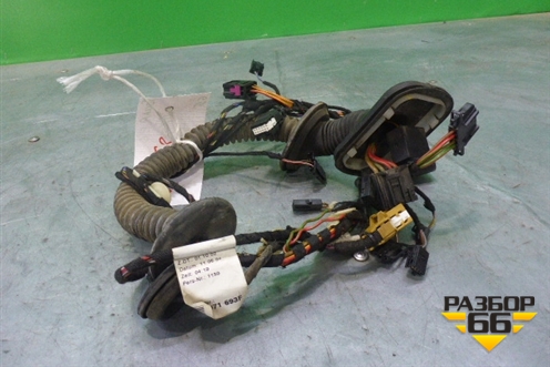 Проводка двери задней левой для Volkswagen Touareg c 2002-2010г (Туарег)