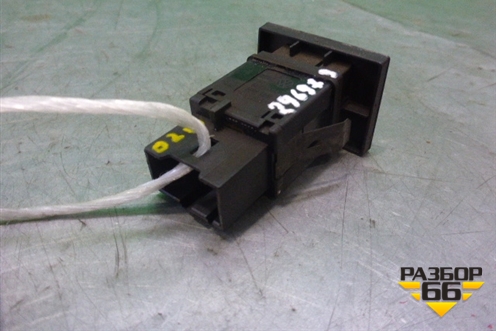 Кнопка включения парктроника (7L6919281) для Volkswagen Touareg c 2002-2010г (Туарег)