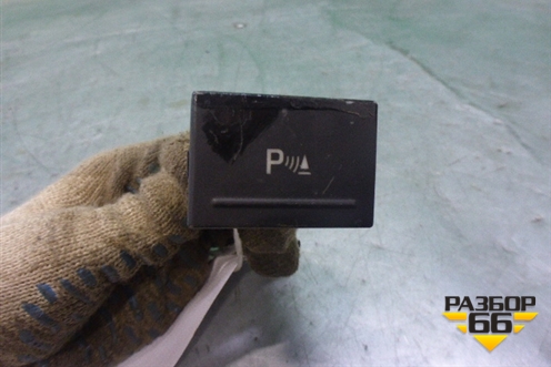 Кнопка включения парктроника (7L6919281) для Volkswagen Touareg c 2002-2010г (Туарег)