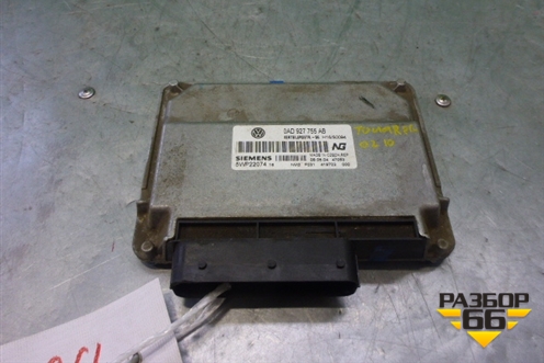 Блок управления раздаточной коробкой (0AD927755AB) для Volkswagen Touareg c 2002-2010г (Туарег)