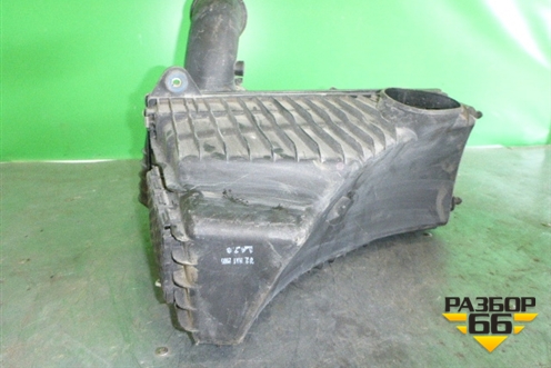 Корпус воздушного фильтра (правый) (7L5129607D) для Porsche Cayenne с 2003-2010г (Каен)
