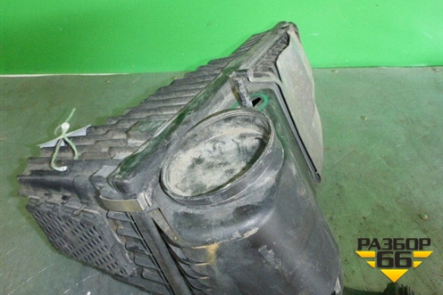 Корпус воздушного фильтра (правый) (7L5129607D) для Porsche Cayenne с 2003-2010г (Каен)