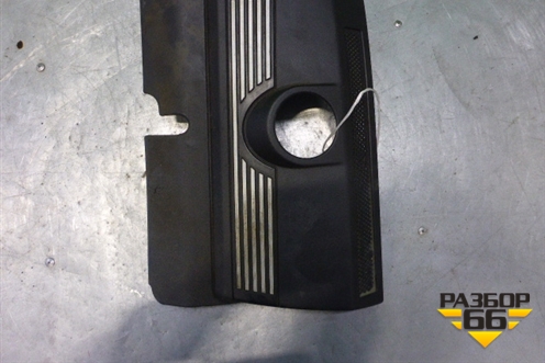 Накладка декоративная на двигатель (4.2л AXQ левая) (7L6103505) для Volkswagen Touareg c 2002-2010г (Туарег)