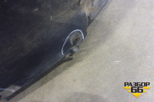 Локер задний правый (7L6810972A) для Volkswagen Touareg c 2002-2010г (Туарег)