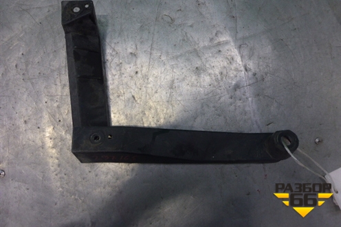 Кронштейн заднего бампера левый (под фонарь) (7L6807861) для Volkswagen Touareg c 2002-2010г (Туарег)