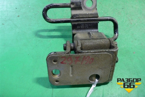 Петля двери передней правой нижняя (7L0831412) для Volkswagen Touareg c 2002-2010г (Туарег)