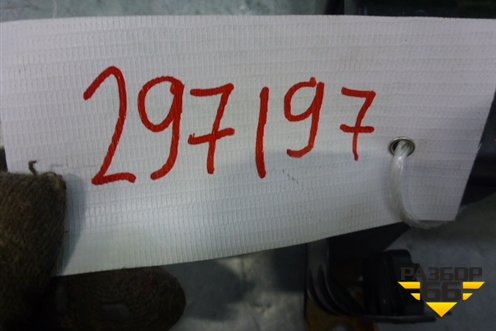 Кронштейн сиденья (переднего левого) (7L0881677B) для Volkswagen Touareg c 2002-2010г (Туарег)