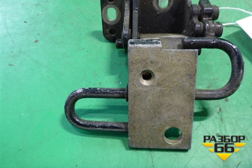 Петля двери задней правой нижняя (7L0833412DE) для Volkswagen Touareg c 2002-2010г (Туарег)