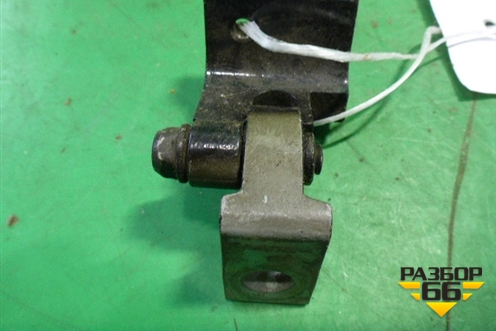 Петля двери задней левой верхняя (7L0833401B) для Volkswagen Touareg c 2002-2010г (Туарег)