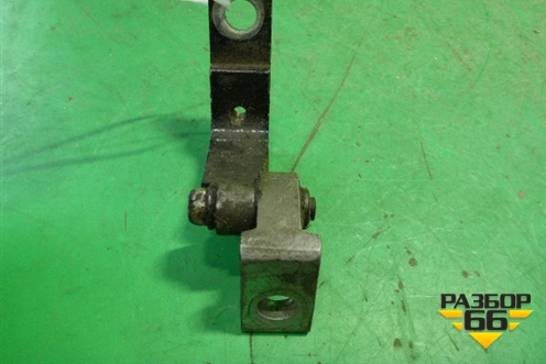 Петля двери передней левой верхняя (7L0831401A) для Volkswagen Touareg c 2002-2010г (Туарег)