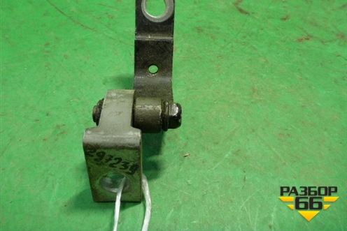 Петля двери передней правой верхняя (7L0831402A) для Volkswagen Touareg c 2002-2010г (Туарег)