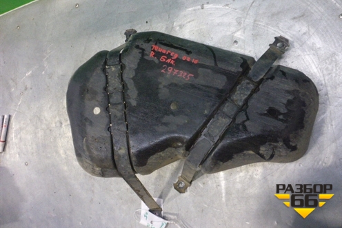 Защита топливного бака (правая) для Volkswagen Touareg c 2002-2010г (Туарег)